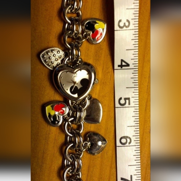 New Mickey Mouse Minnie mouse charm watch - Picture 3 of 6